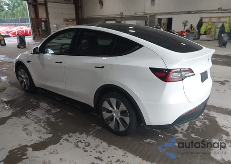 2022 Tesla Model Y Long Range Dual Motor All-Wheel Drive from USA, damaged, VIN 7SAYGDEE4NA009626